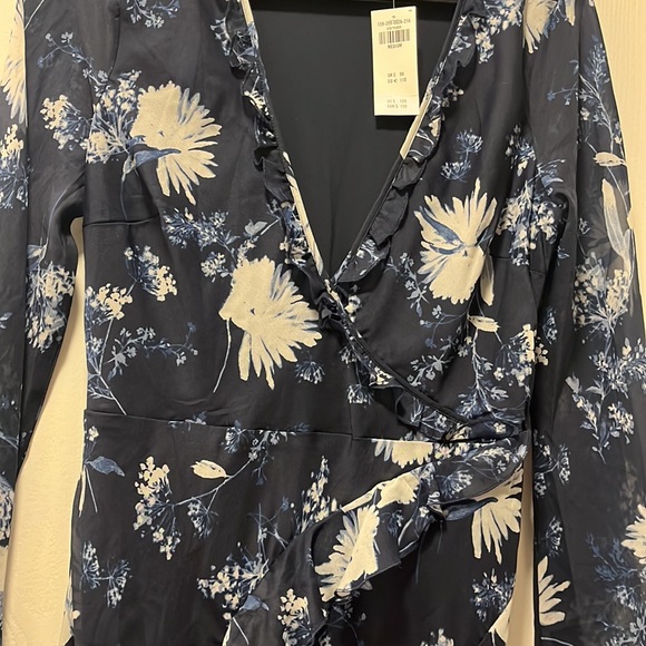 Navy Floral Abercrombie and Fitch Long Sleeve Dress - Picture 4 of 12